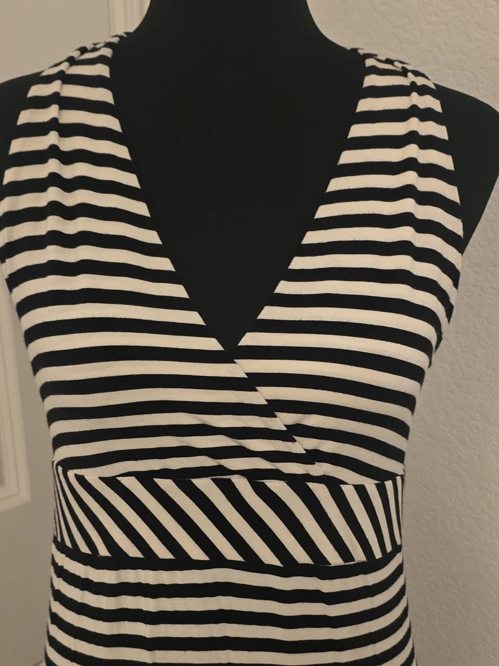 Ann Taylor Black and White Striped Asymmetrical Maxi Dress - Picture 2 of 4